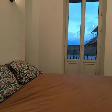 Apartment Au Coeur De Bourg D'oisans